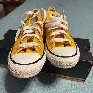 Size 8 Wild Honey Converse
